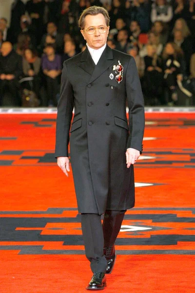 Look 43